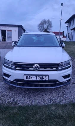 Volkswagen Tiguan cena 122987 przebieg: 152000, rok produkcji 2019 z Piaski małe 596